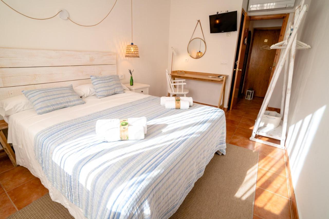 Hostal Sa Posada Set Cales Сьюдадела Экстерьер фото