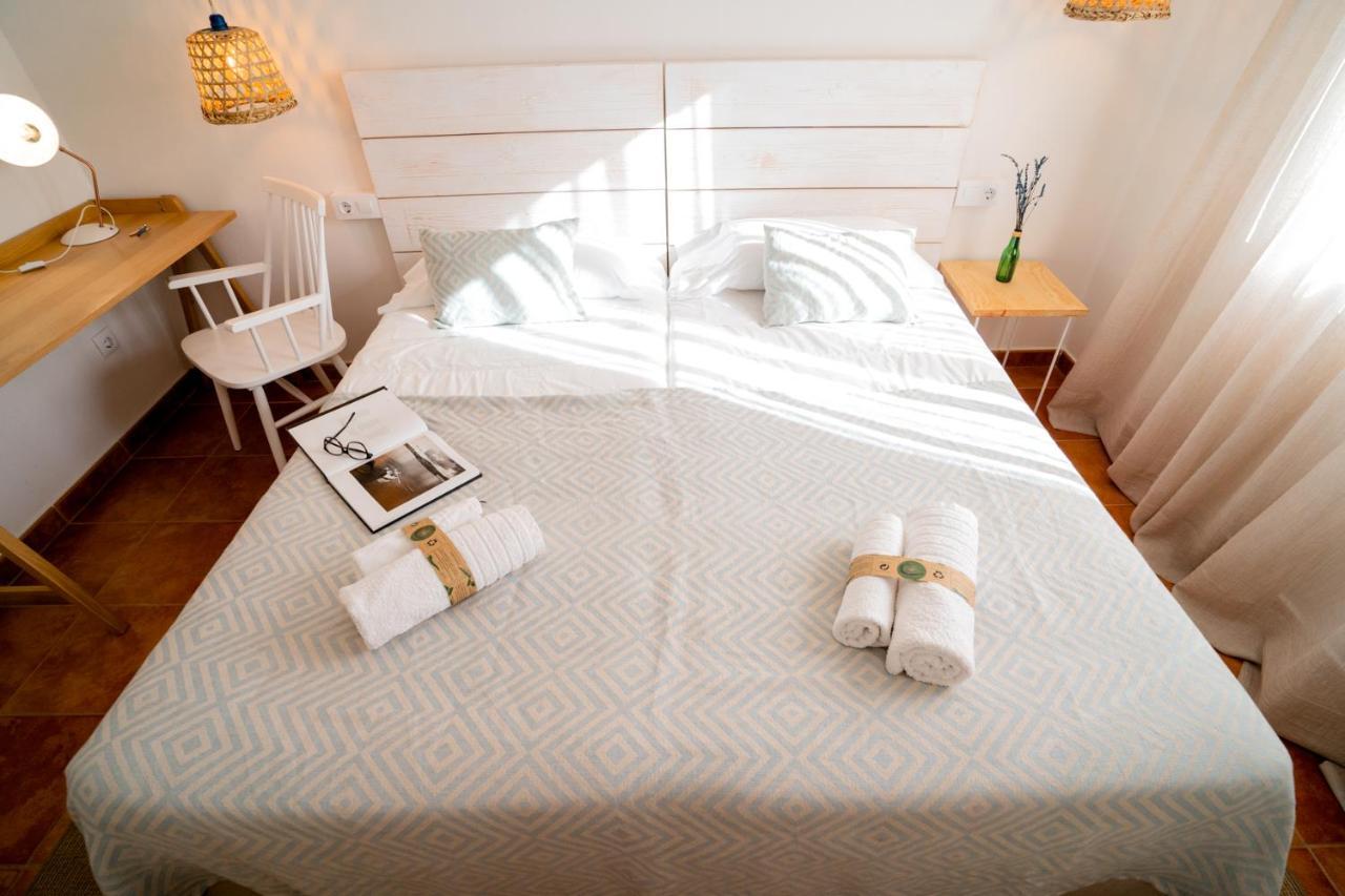 Hostal Sa Posada Set Cales Сьюдадела Экстерьер фото