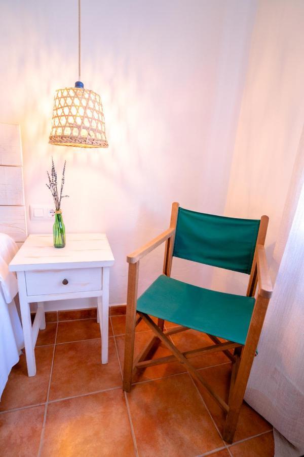 Hostal Sa Posada Set Cales Сьюдадела Экстерьер фото